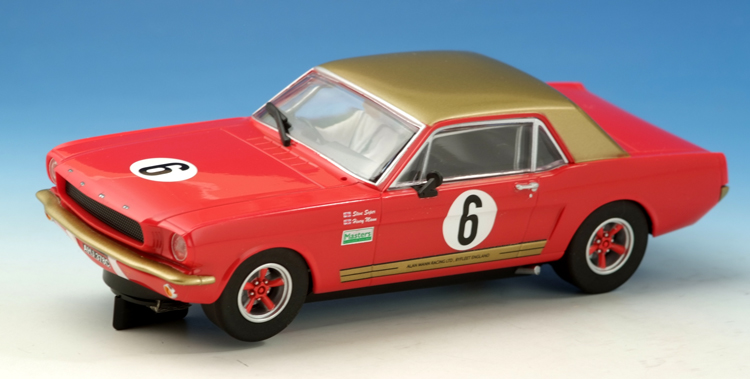 SCALEXTRIC Ford Mustang - Alan Mann Racing